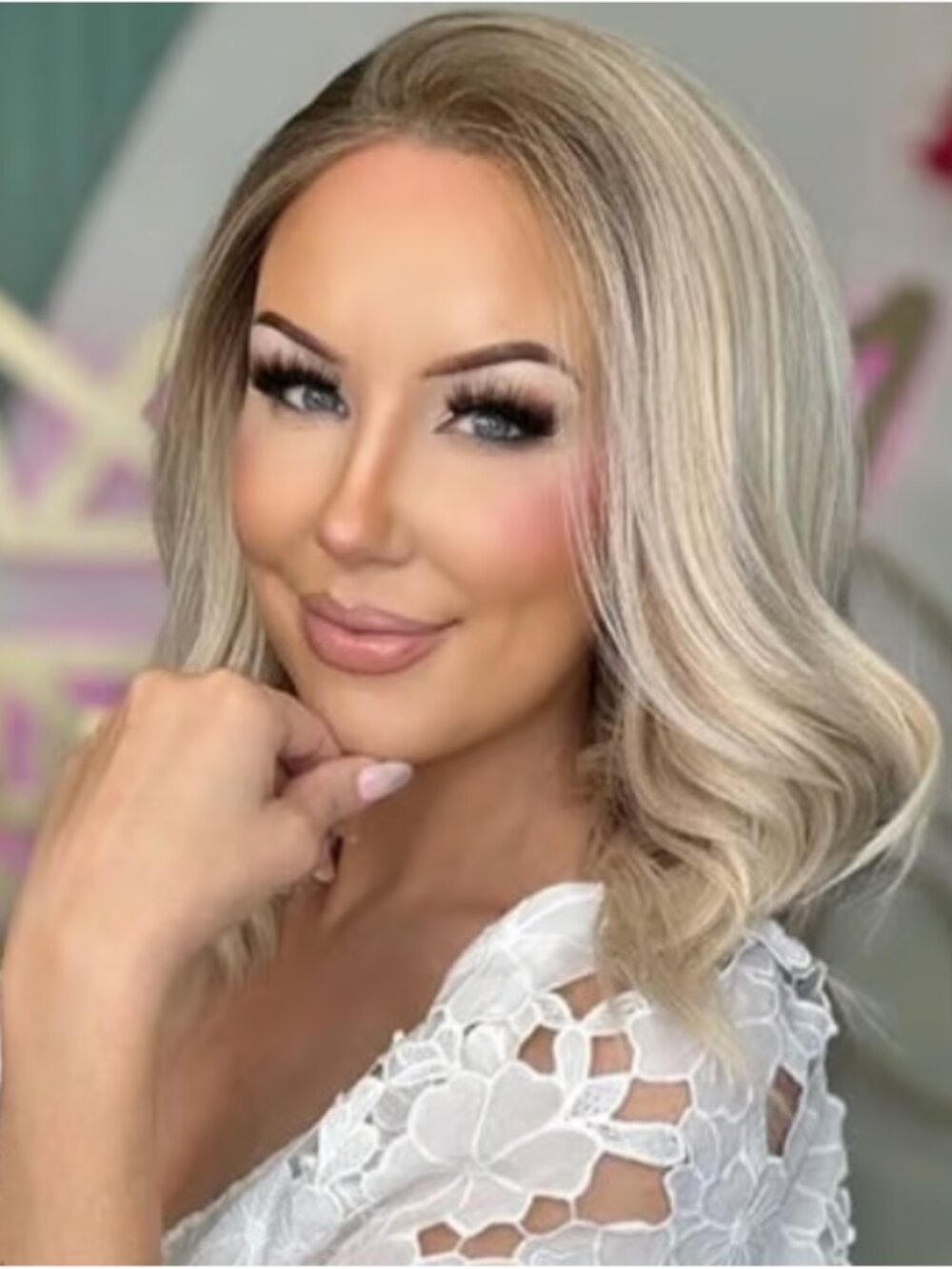 NWT Chelsey Smith Crowns Ophelia (Blonde) - Standard